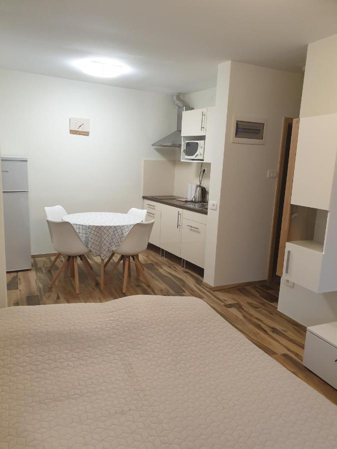 Apartment With Terrace Portorož Eksteriør billede