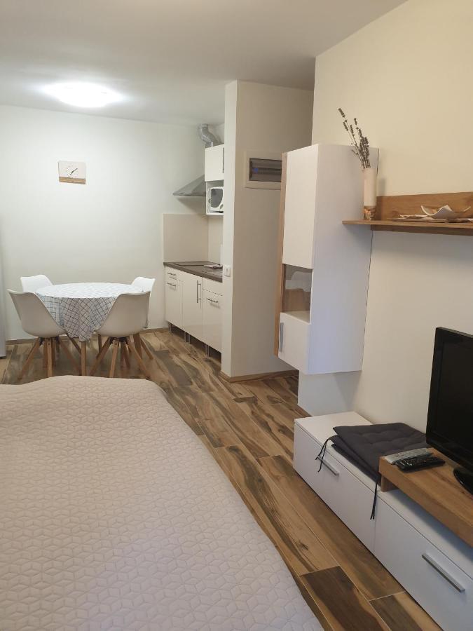 Apartment With Terrace Portorož Eksteriør billede